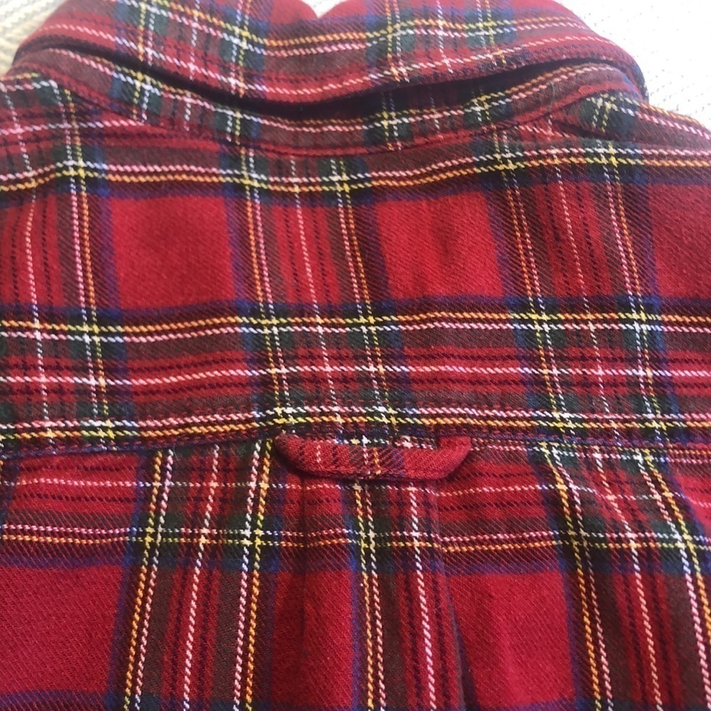 EDDIE BAUER Men's Medium Red  Plaid Flannel Button Down  USED Good Condition - Picture 14 of 15